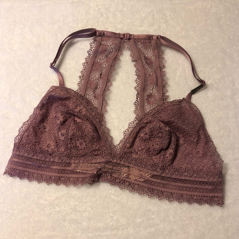 Victoria’s Secret NWT Racer Back Lace Bralette